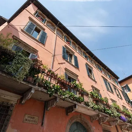 Romeo And Juliet Apartment Verona